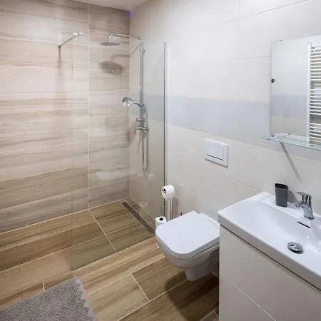 Eduarda Grohmanna Appartement *