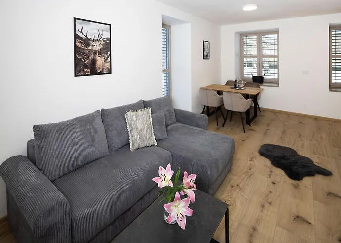 Eduarda Grohmanna Apartman *