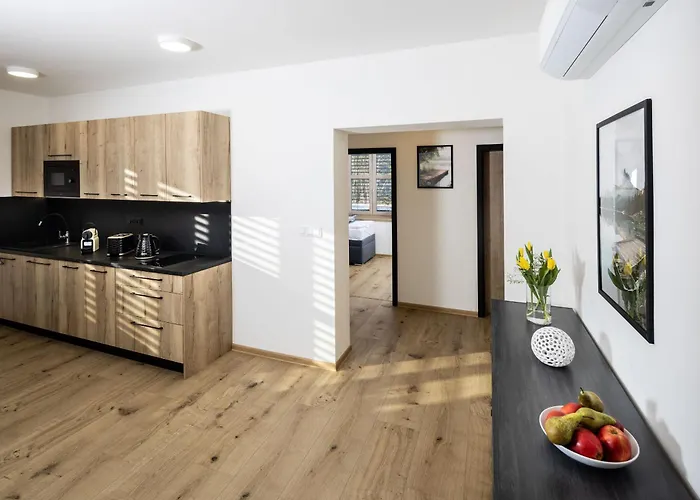 Eduarda Grohmanna Apartman *